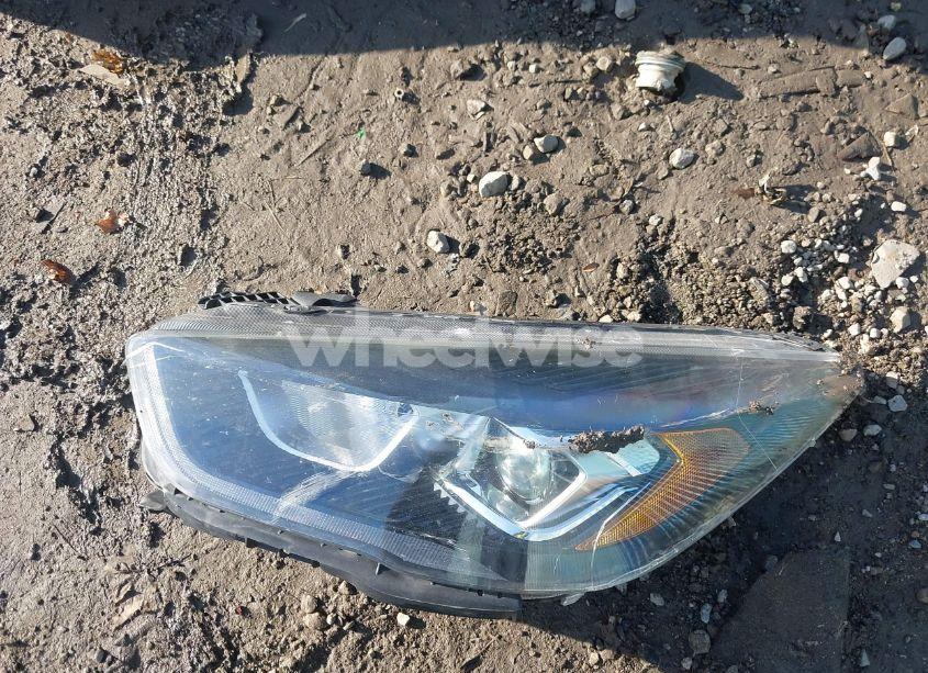 Photo 18 of 2017 Ford Escape SE (VIN 1FMCU0G98HUE15122)