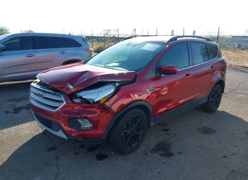 Photo 2 of 2018 Ford Escape SE (VIN 1FMCU0G98JUC13600)