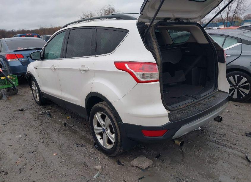 Photo 3 of 2013 Ford Escape SE (VIN 1FMCU0G99DUA01938)