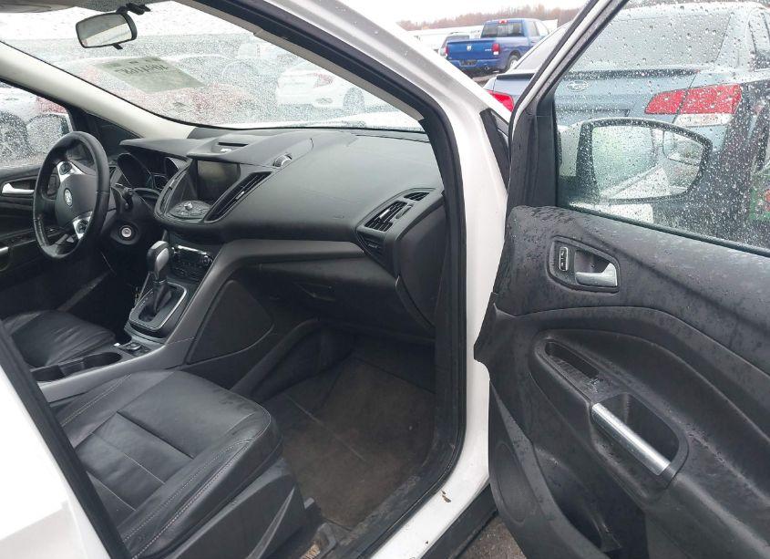 Photo 5 of 2013 Ford Escape SE (VIN 1FMCU0G99DUA01938)