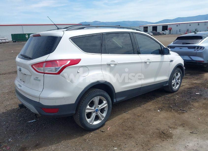 Photo 4 of 2013 Ford Escape SE (VIN 1FMCU0G99DUD13466)
