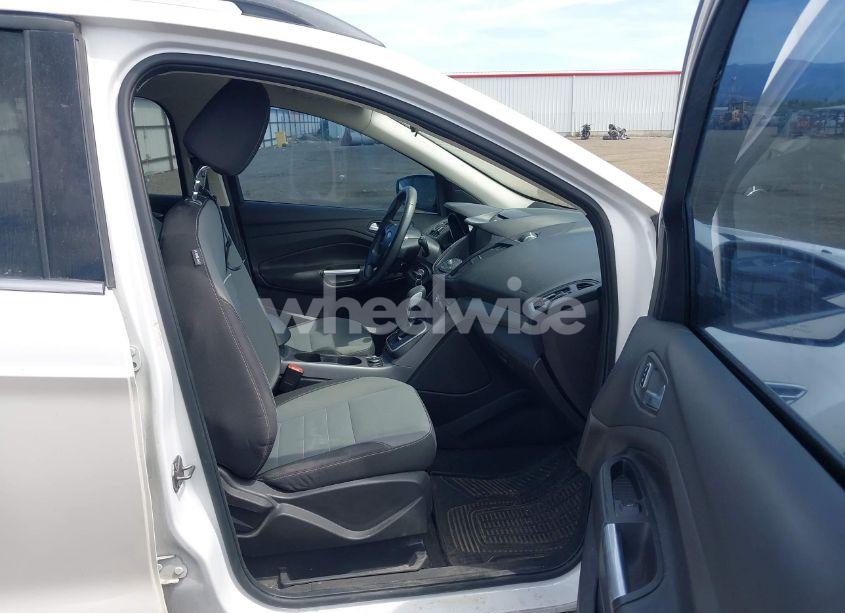 Photo 5 of 2013 Ford Escape SE (VIN 1FMCU0G99DUD13466)