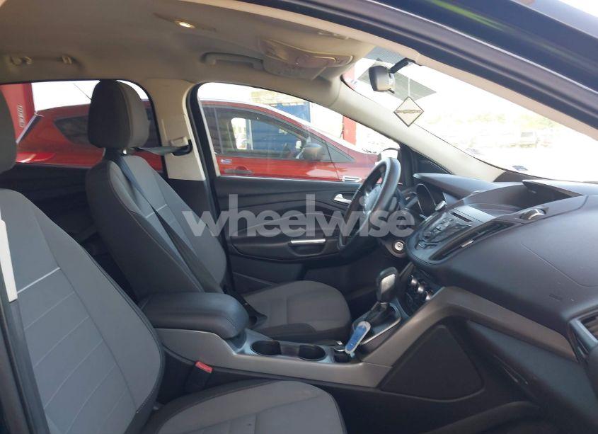 Photo 5 of 2013 Ford Escape SE (VIN 1FMCU0G99DUD53675)