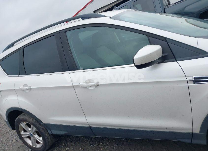Photo 14 of 2014 Ford Escape SE (VIN 1FMCU0G99EUA27201)