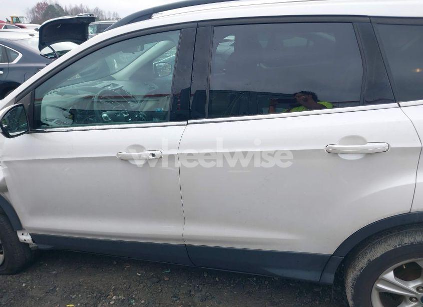 Photo 15 of 2014 Ford Escape SE (VIN 1FMCU0G99EUA27201)