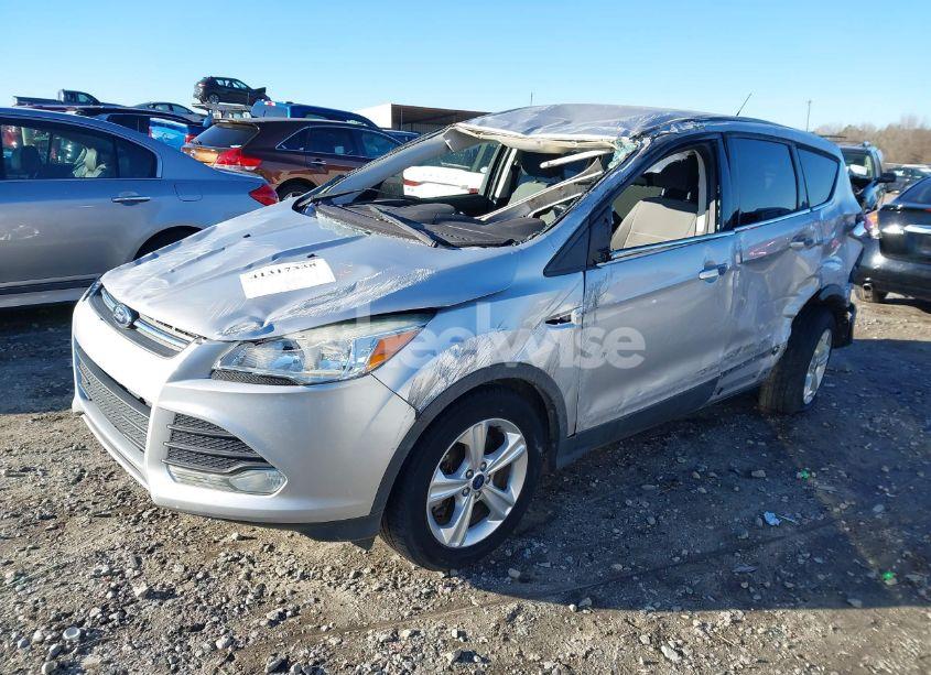 Photo 2 of 2015 Ford Escape SE (VIN 1FMCU0G99FUA10853)