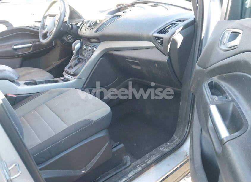 Photo 5 of 2015 Ford Escape SE (VIN 1FMCU0G99FUA10853)