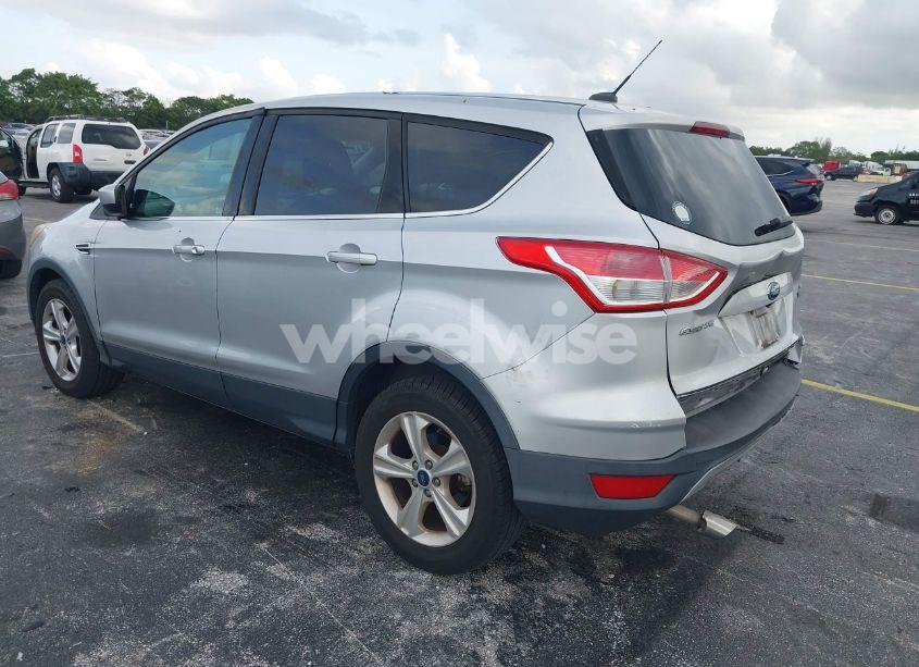 Photo 3 of 2016 Ford Escape SE (VIN 1FMCU0G99GUC12870)