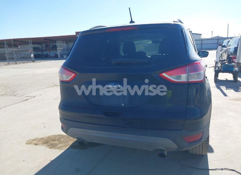 Photo 16 of 2016 Ford Escape SE (VIN 1FMCU0G99GUC19883)