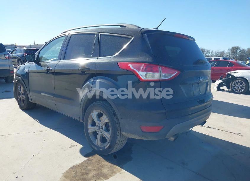 Photo 3 of 2016 Ford Escape SE (VIN 1FMCU0G99GUC19883)