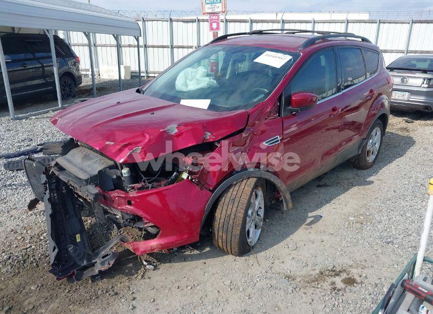 Photo 2 of 2013 Ford Escape SE (VIN 1FMCU0G9XDUB68342)