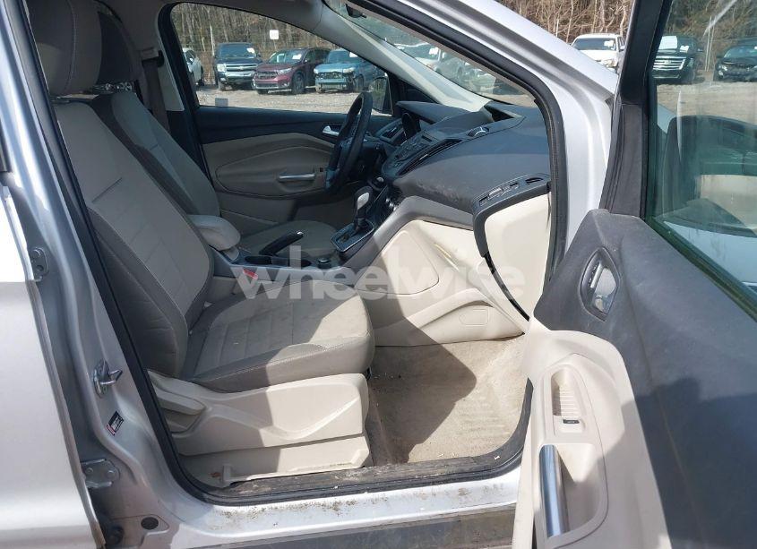 Photo 5 of 2013 Ford Escape SE (VIN 1FMCU0G9XDUC27146)