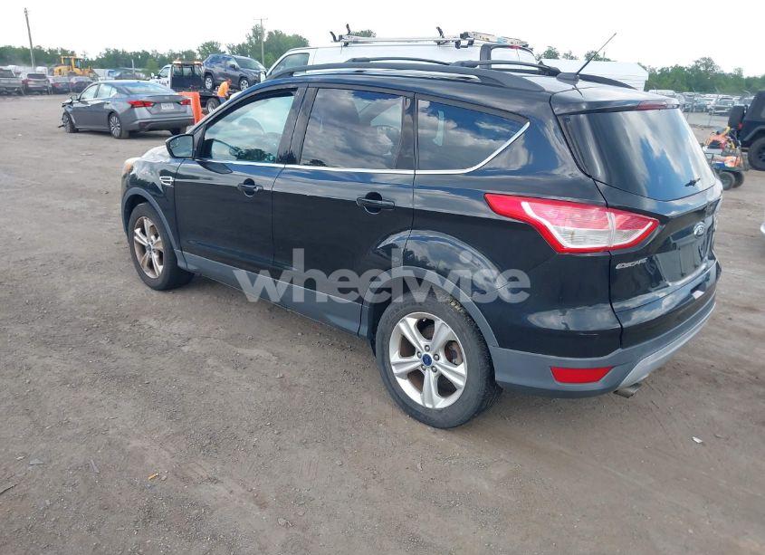 Photo 3 of 2013 Ford Escape SE (VIN 1FMCU0G9XDUD47433)