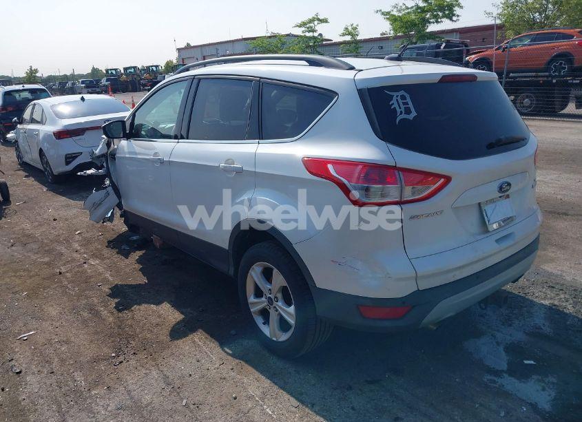 Photo 3 of 2014 Ford Escape SE (VIN 1FMCU0G9XEUD09301)
