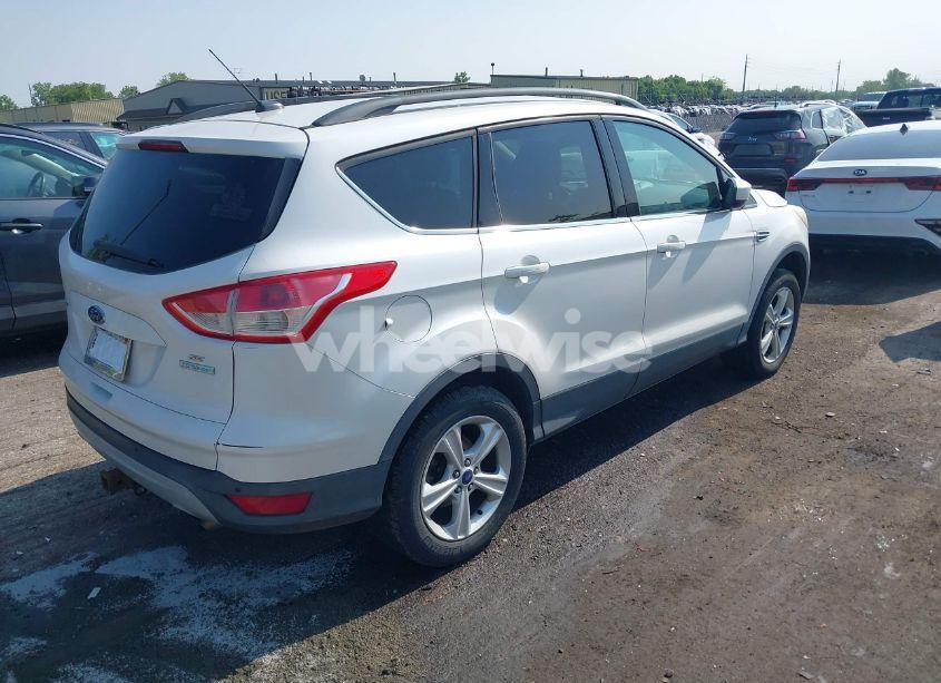 Photo 4 of 2014 Ford Escape SE (VIN 1FMCU0G9XEUD09301)