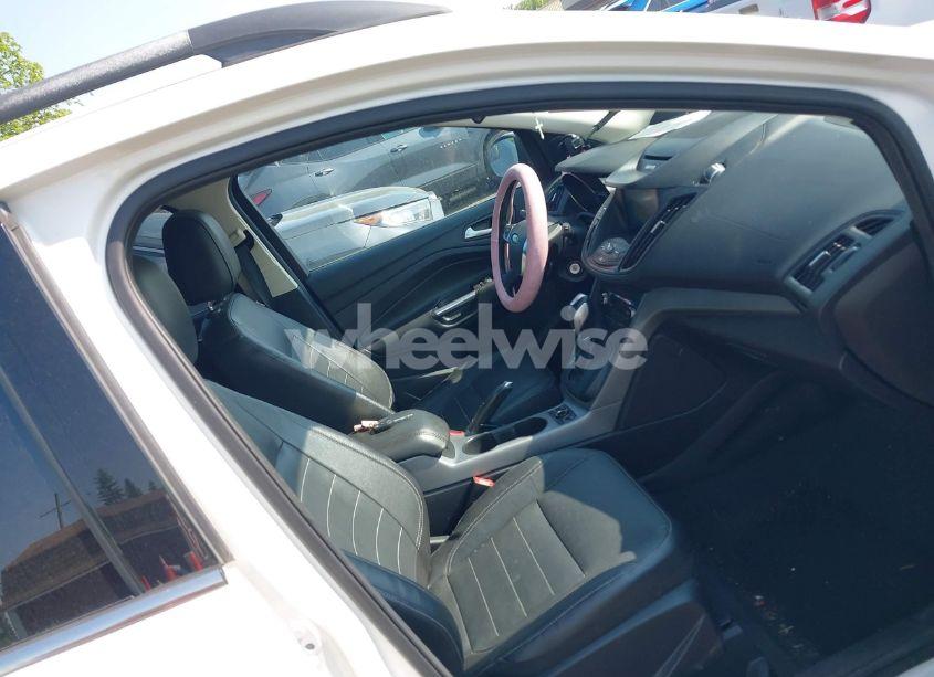 Photo 5 of 2014 Ford Escape SE (VIN 1FMCU0G9XEUD09301)