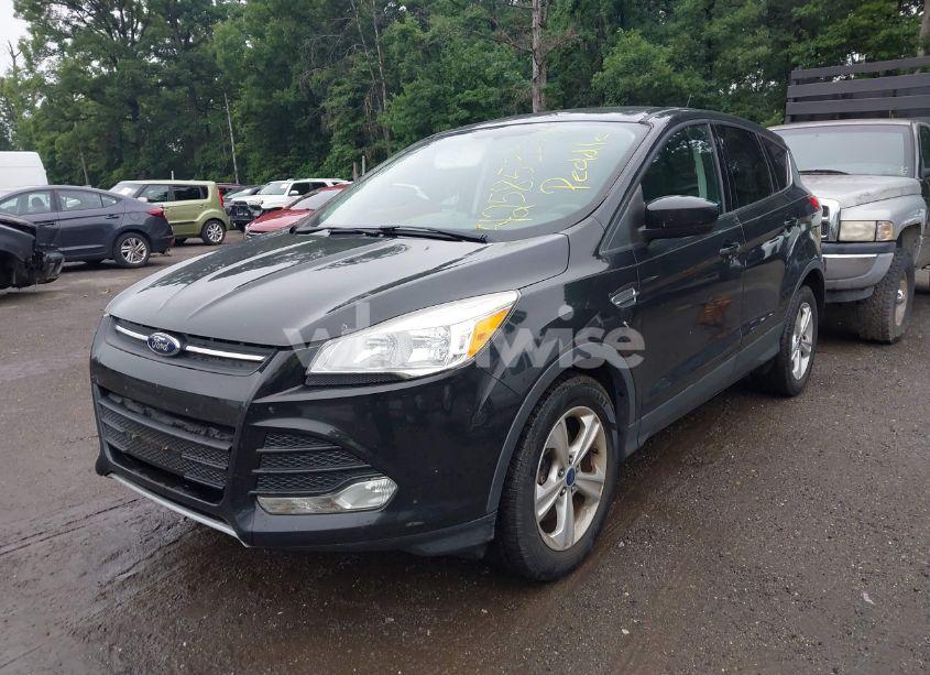 Photo 2 of 2014 Ford Escape SE (VIN 1FMCU0G9XEUD98898)