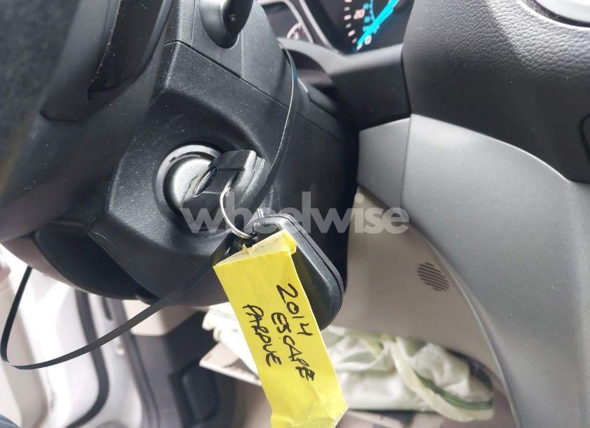Photo 11 of 2014 Ford Escape SE (VIN 1FMCU0G9XEUE33729)