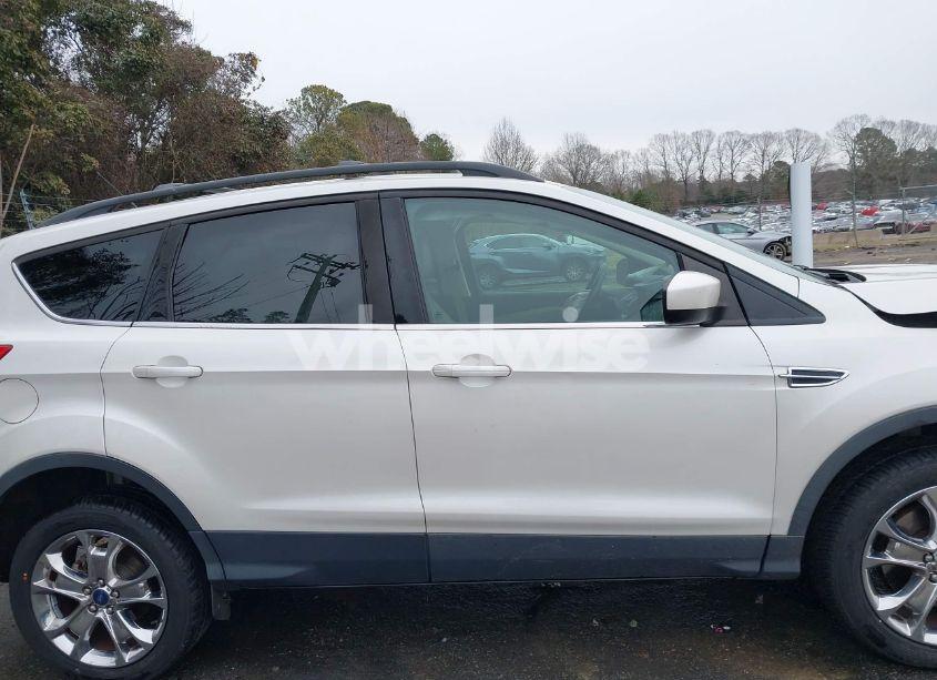 Photo 13 of 2014 Ford Escape SE (VIN 1FMCU0G9XEUE33729)