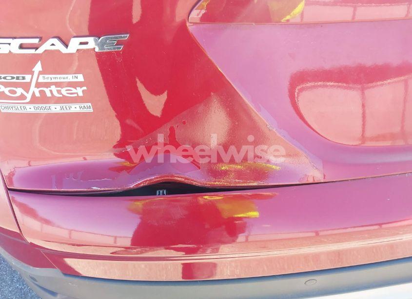 Photo 6 of 2015 Ford Escape SE (VIN 1FMCU0G9XFUC62286)