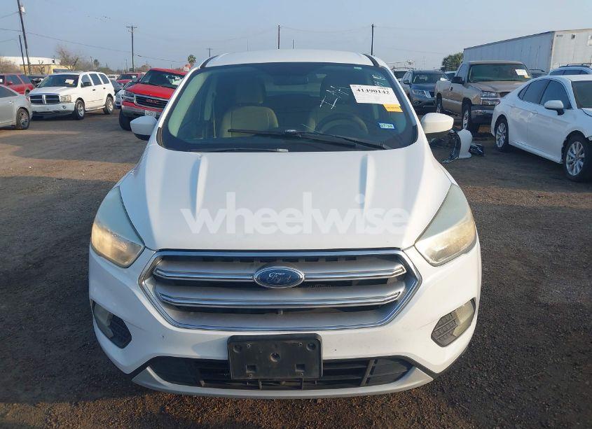 Photo 12 of 2017 Ford Escape SE (VIN 1FMCU0G9XHUA62964)