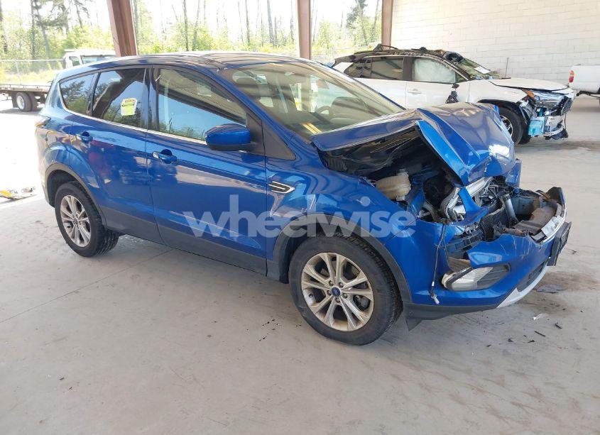 2017 Ford Escape SE (VIN 1FMCU0G9XHUC81634) main photo