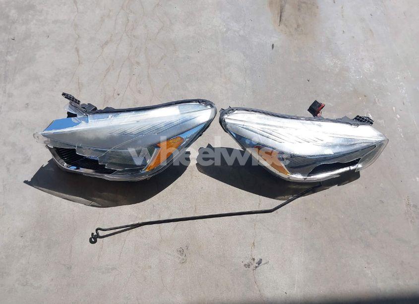 Photo 12 of 2017 Ford Escape SE (VIN 1FMCU0G9XHUC81634)