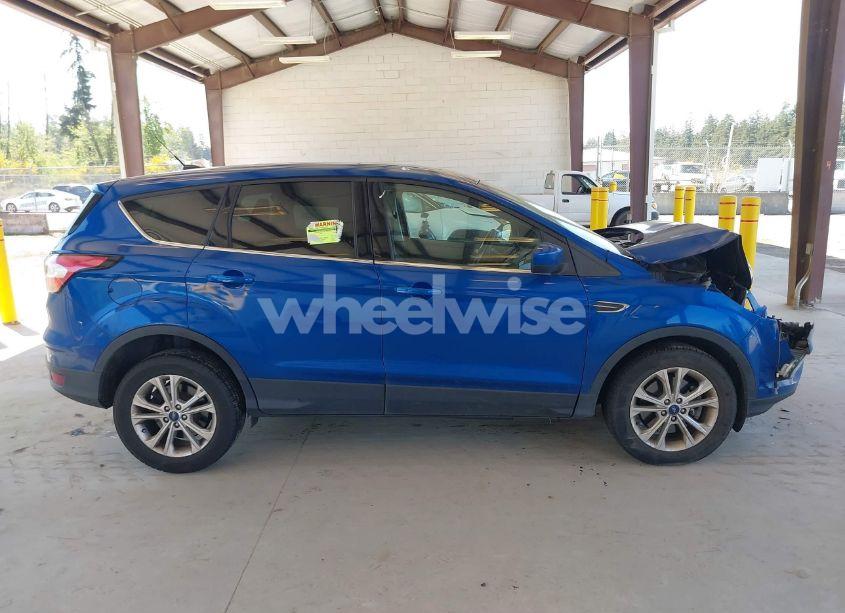 Photo 14 of 2017 Ford Escape SE (VIN 1FMCU0G9XHUC81634)