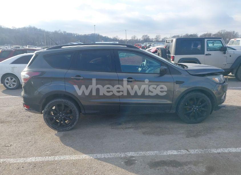 Photo 14 of 2017 Ford Escape SE (VIN 1FMCU0GD0HUA09341)