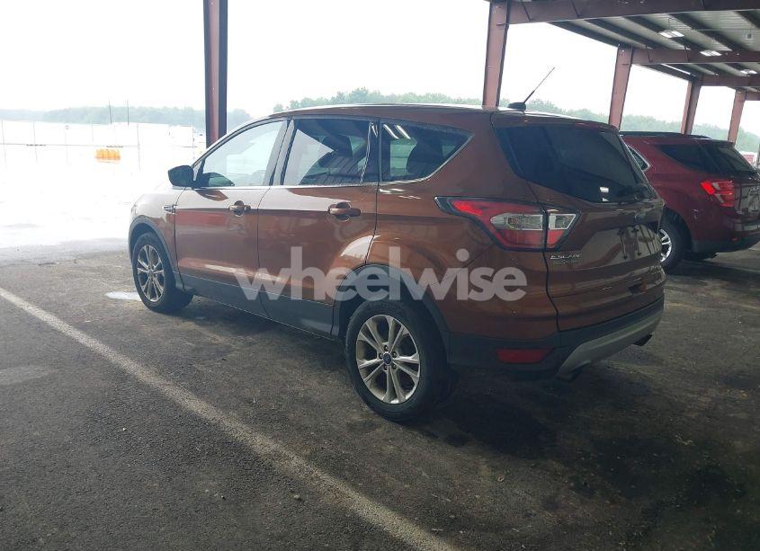 Photo 3 of 2017 Ford Escape SE (VIN 1FMCU0GD0HUA52349)
