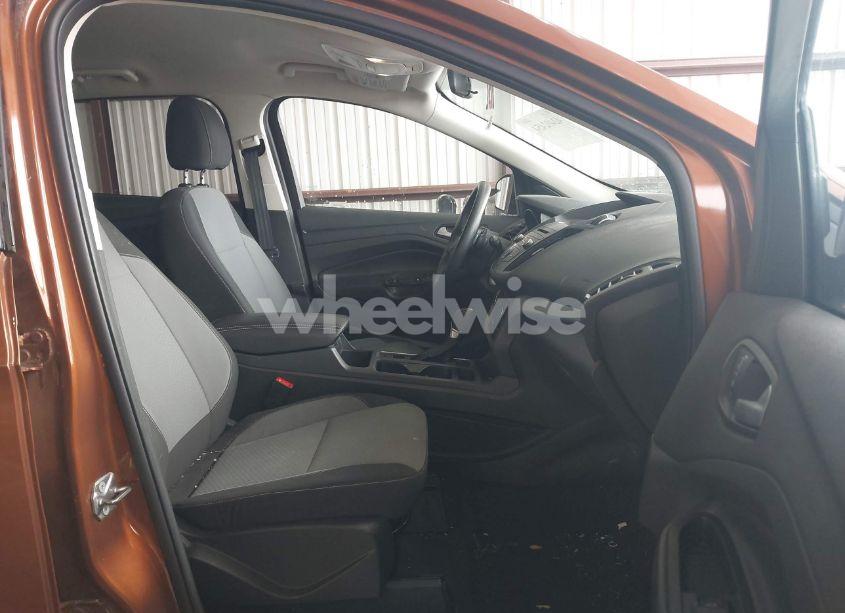 Photo 5 of 2017 Ford Escape SE (VIN 1FMCU0GD0HUA52349)