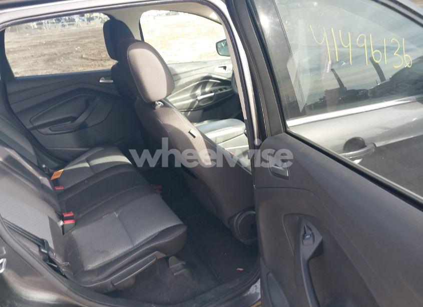 Photo 8 of 2017 Ford Escape SE (VIN 1FMCU0GD0HUB20343)