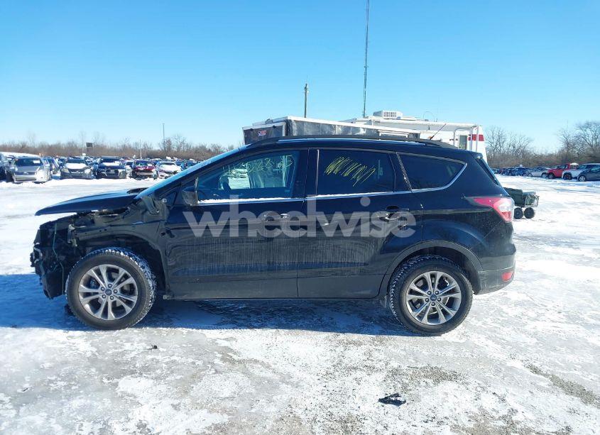 Photo 15 of 2017 Ford Escape SE (VIN 1FMCU0GD0HUB40298)