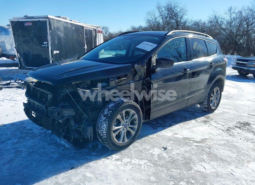 Photo 2 of 2017 Ford Escape SE (VIN 1FMCU0GD0HUB40298)