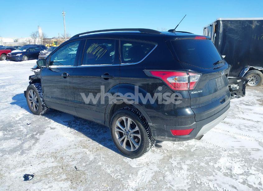 Photo 3 of 2017 Ford Escape SE (VIN 1FMCU0GD0HUB40298)