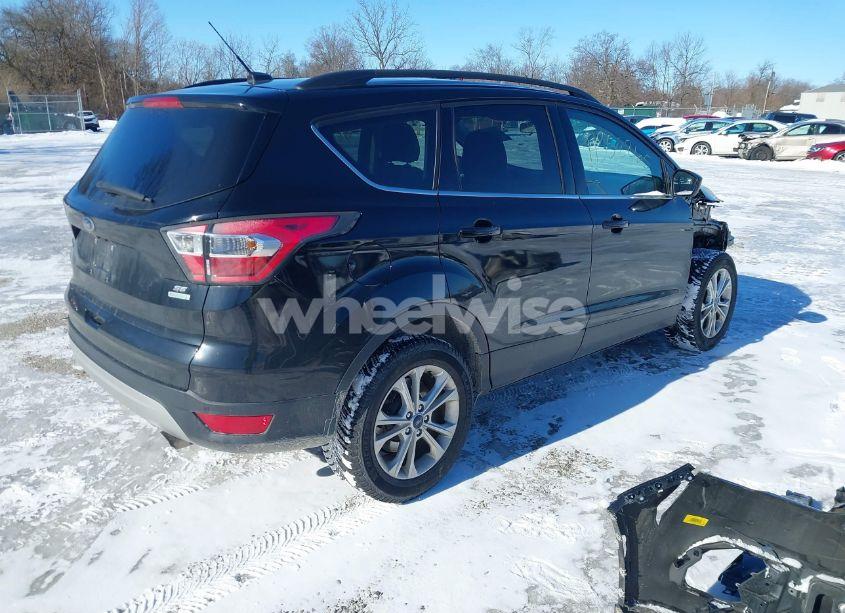 Photo 4 of 2017 Ford Escape SE (VIN 1FMCU0GD0HUB40298)