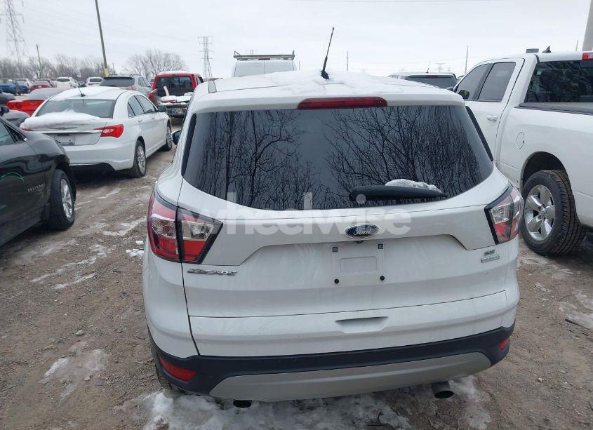 Photo 16 of 2017 Ford Escape SE (VIN 1FMCU0GD0HUC35668)