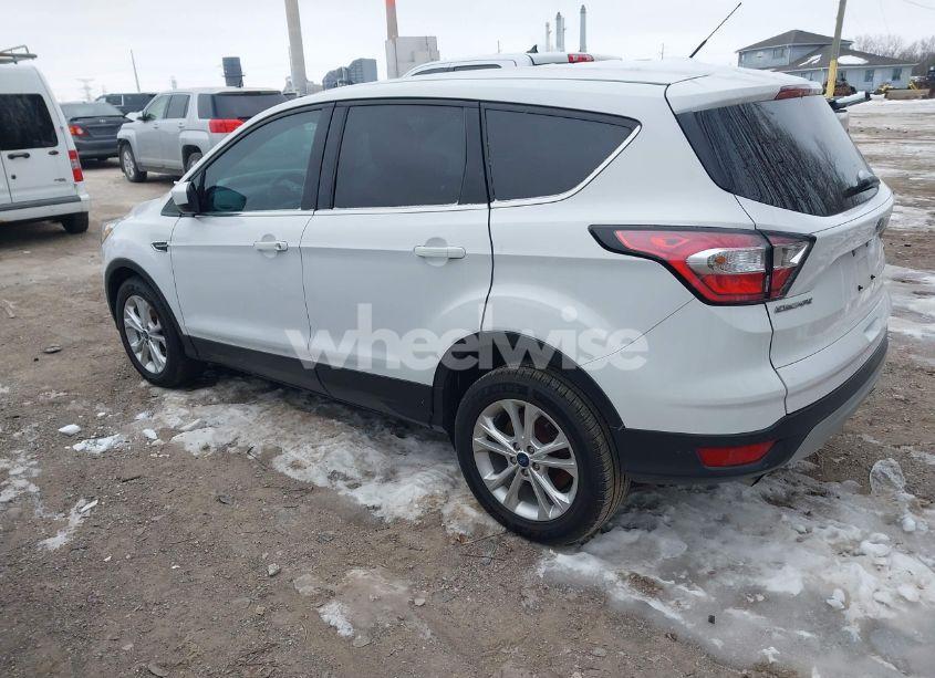 Photo 3 of 2017 Ford Escape SE (VIN 1FMCU0GD0HUC35668)