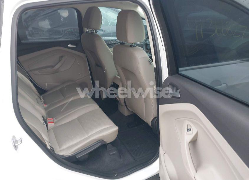 Photo 8 of 2017 Ford Escape SE (VIN 1FMCU0GD0HUC35668)