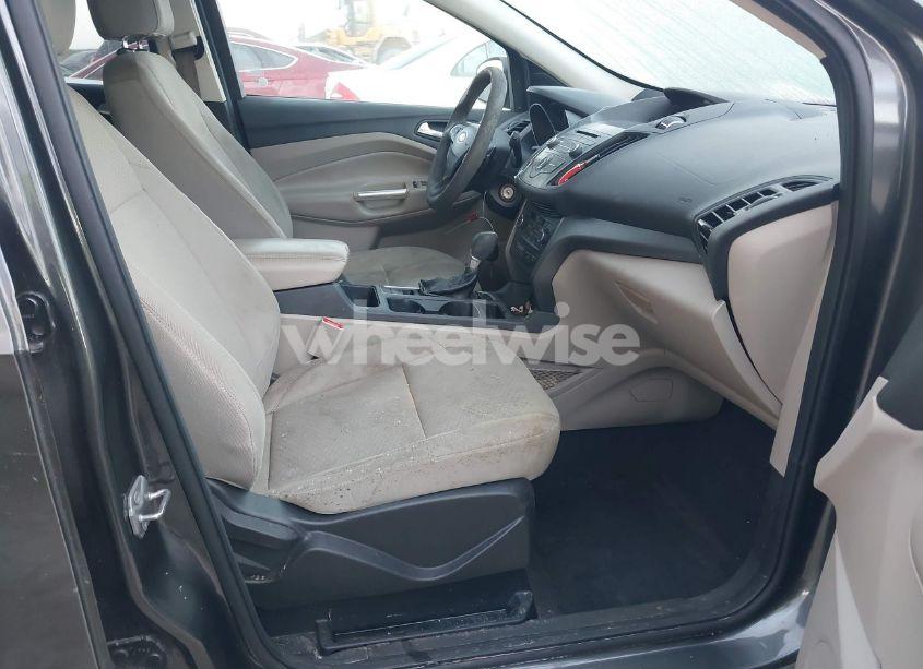 Photo 5 of 2017 Ford Escape SE (VIN 1FMCU0GD0HUC44192)