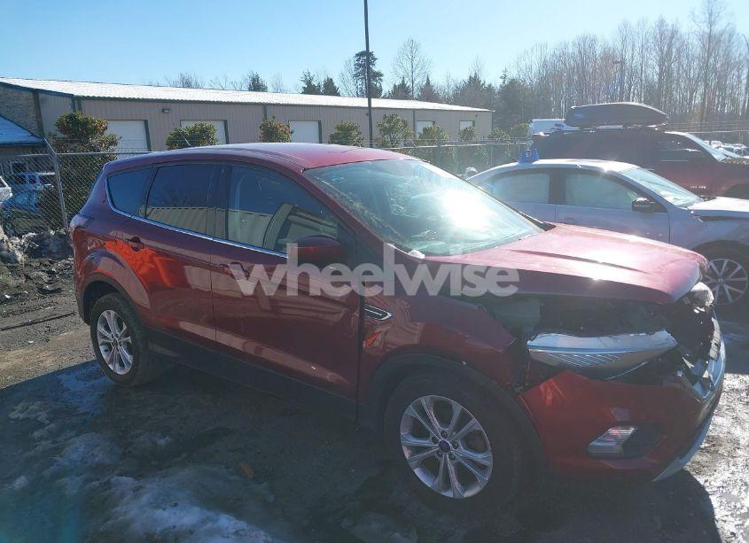 2017 Ford Escape SE (VIN 1FMCU0GD0HUC44256) main photo
