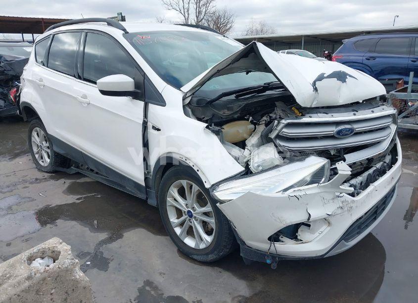 2017 Ford Escape SE (VIN 1FMCU0GD0HUC48601) main photo