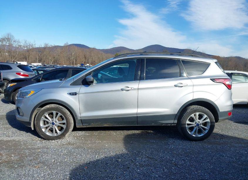 Photo 14 of 2017 Ford Escape SE (VIN 1FMCU0GD0HUD27508)