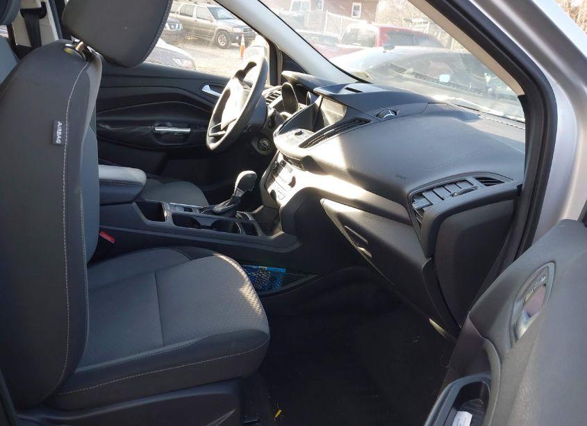 Photo 5 of 2017 Ford Escape SE (VIN 1FMCU0GD0HUD27508)