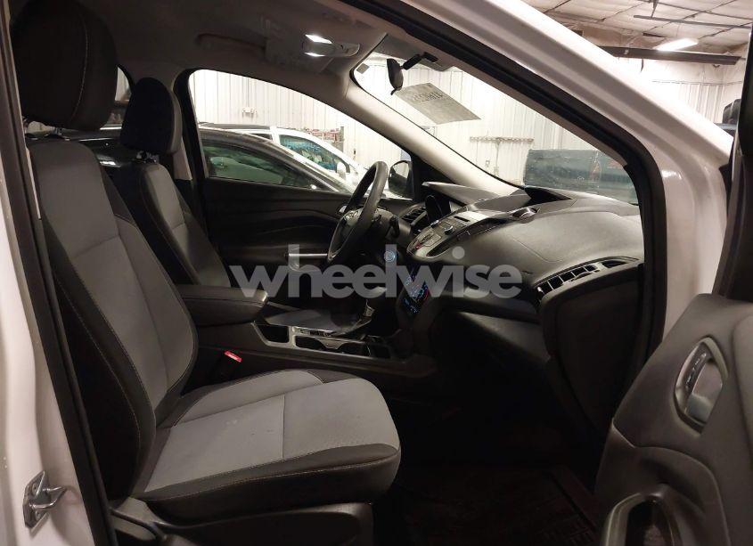 Photo 5 of 2017 Ford Escape SE (VIN 1FMCU0GD0HUD40890)