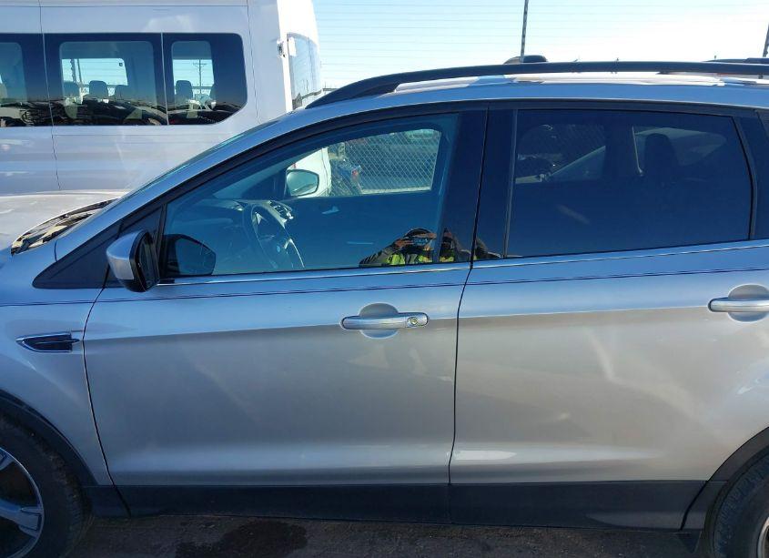 Photo 15 of 2017 Ford Escape SE (VIN 1FMCU0GD0HUD48603)