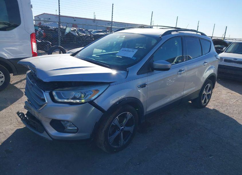 Photo 2 of 2017 Ford Escape SE (VIN 1FMCU0GD0HUD48603)
