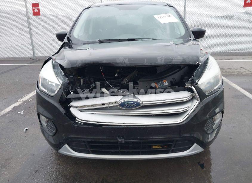 Photo 6 of 2017 Ford Escape SE (VIN 1FMCU0GD0HUD65580)