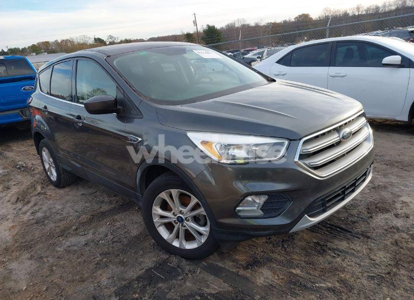 2017 Ford Escape SE (VIN 1FMCU0GD0HUE00683) main photo