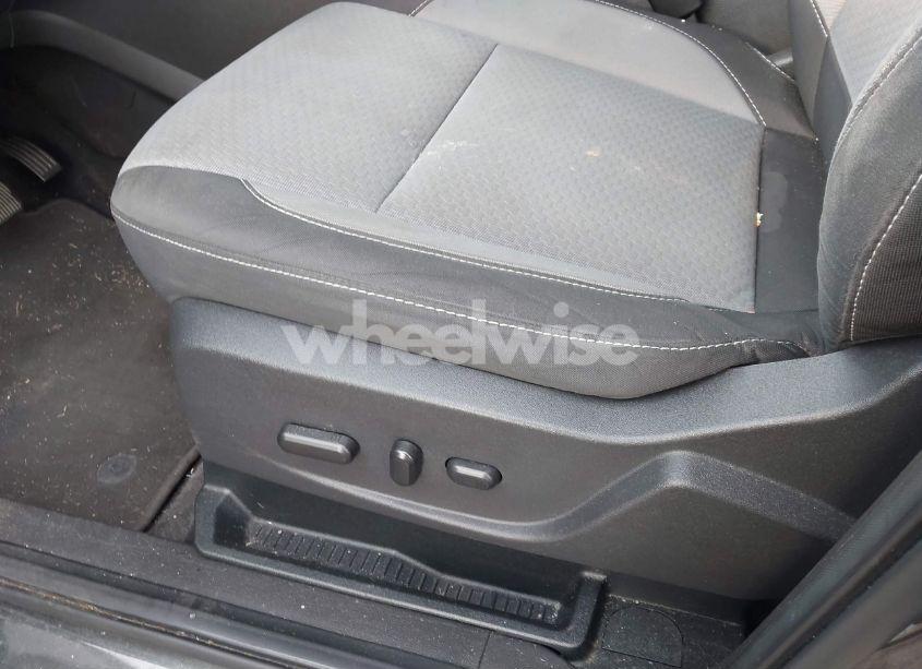 Photo 21 of 2017 Ford Escape SE (VIN 1FMCU0GD0HUE00683)